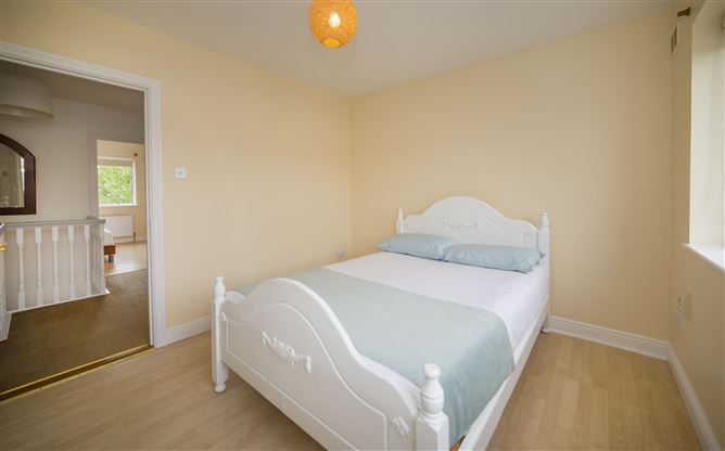 81 Castle Riada Grove, Lucan, Lucan, Dublin
