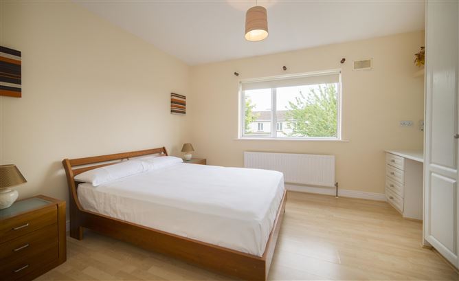 81 Castle Riada Grove, Lucan, Lucan, Dublin
