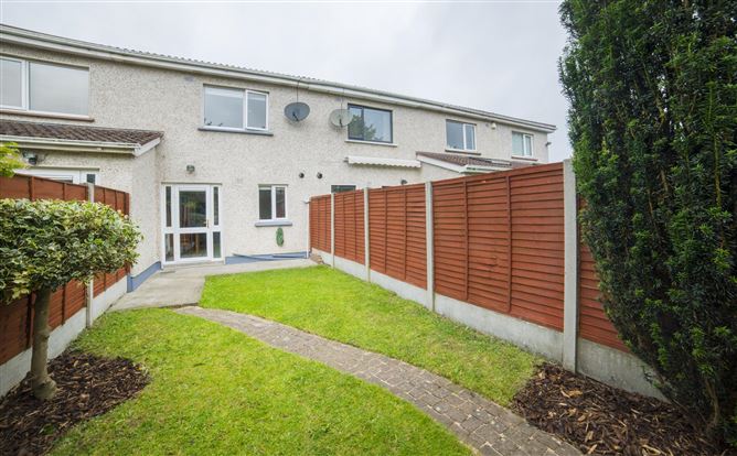 81 Castle Riada Grove, Lucan, Lucan, Dublin