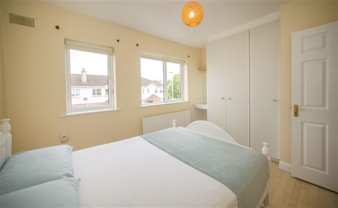 81 Castle Riada Grove, Lucan, Lucan, Dublin