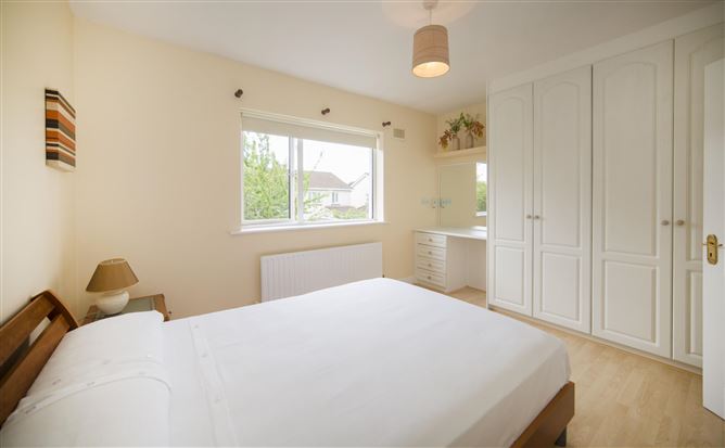 81 Castle Riada Grove, Lucan, Lucan, Dublin
