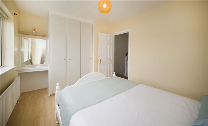 81 Castle Riada Grove, Lucan, Lucan, Dublin