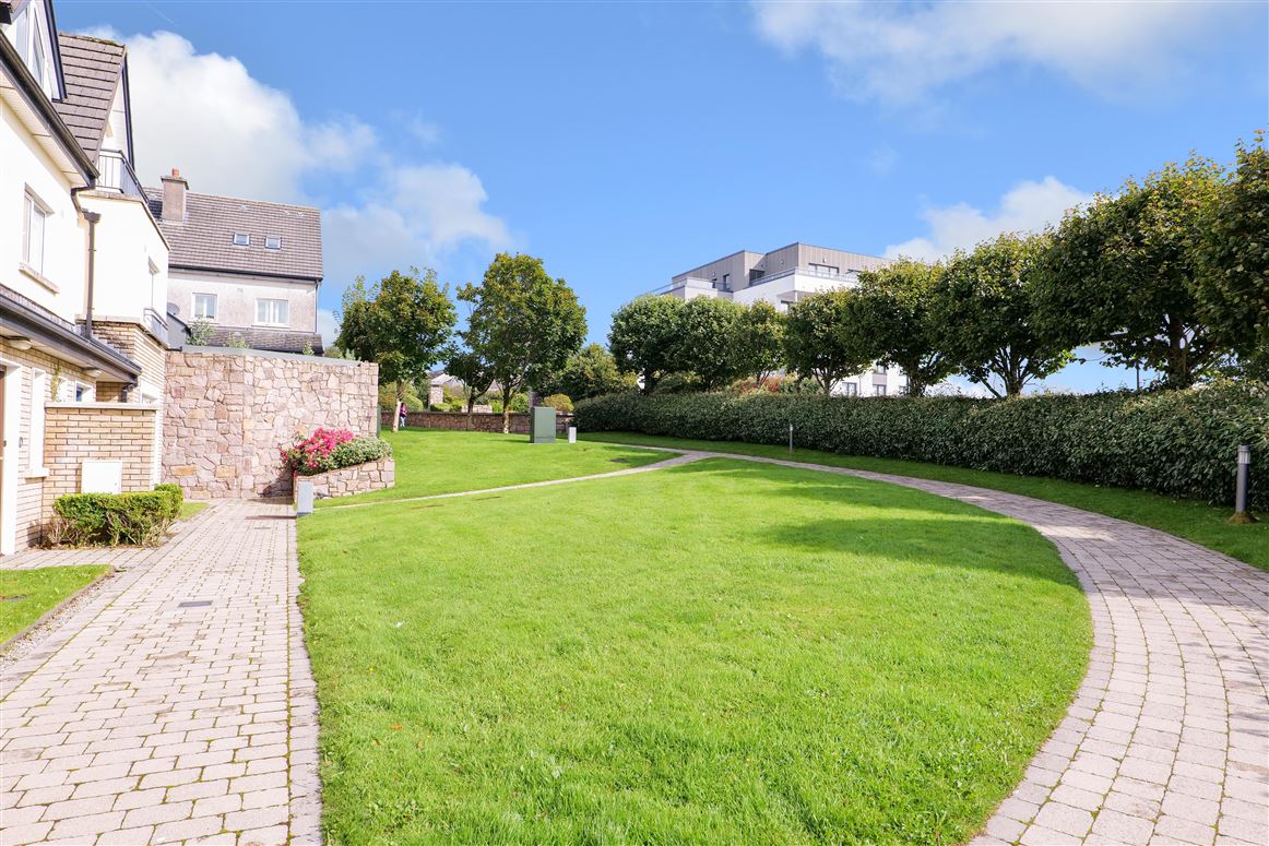 15 Leargan, Western Distributor Road, Knocknacarra, Galway 15 Leargan, Western Distributor Road, Knocknacarra, Galway