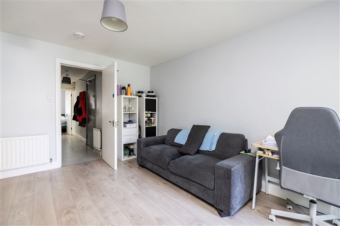 https://photos-a.propertyimages.ie/media/5/5/0/4943055/e266fac0-af2c-4655-bed1-9f5bbc2338a7_l.jpg