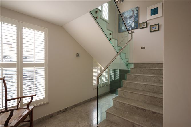 Sea Beach House, Sandymount, Blackrock, County Louth