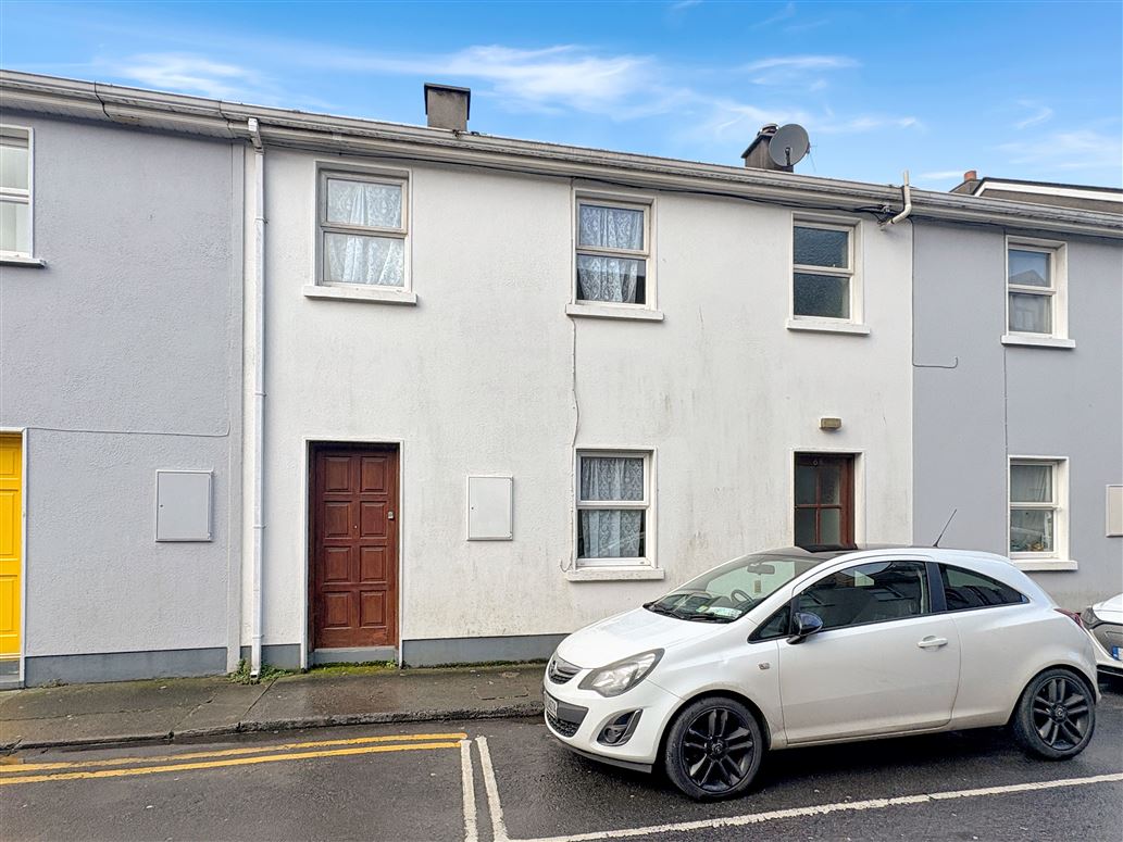 68 Saint Brendan`s Avenue, Woodquay, Galway City