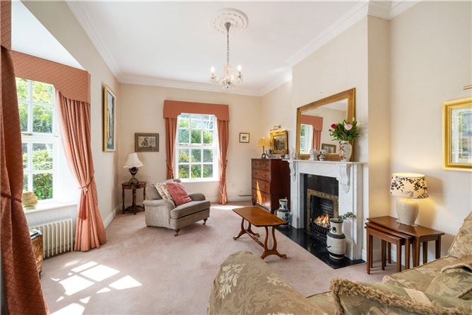 https://photos-a.propertyimages.ie/media/5/5/0/5005055/d646b0c9-bfc2-42ee-9ea8-b4e52c50bfa0_l.jpg