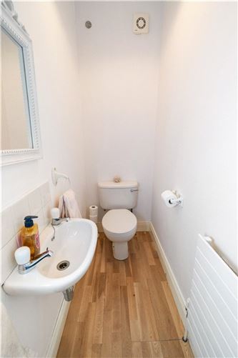 https://photos-a.propertyimages.ie/media/5/5/0/5005055/d646b0c9-bfc2-42ee-9ea8-b4e52c50bfa0_l.jpg