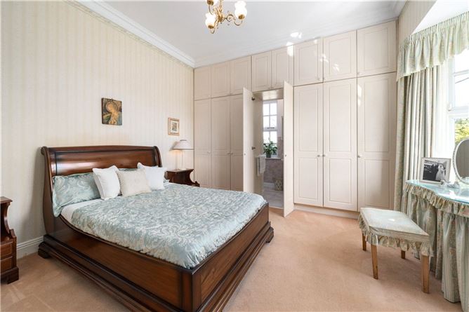 https://photos-a.propertyimages.ie/media/5/5/0/5005055/d646b0c9-bfc2-42ee-9ea8-b4e52c50bfa0_l.jpg