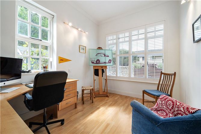 https://photos-a.propertyimages.ie/media/5/5/0/5005055/d646b0c9-bfc2-42ee-9ea8-b4e52c50bfa0_l.jpg