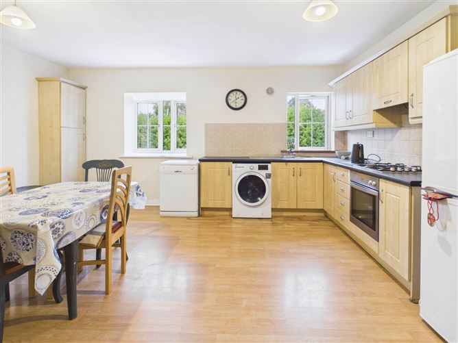 14 Fairfield, Athy, County Kildare