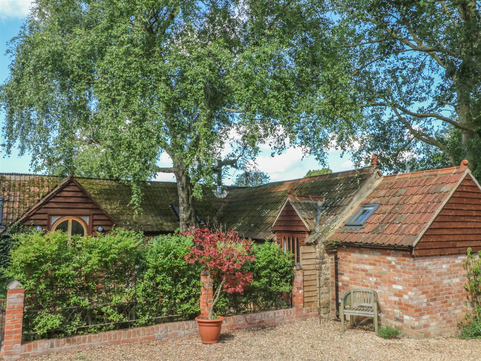 Photo 1 of 13 — The Rural Gem,Little Coxwell, Oxfordshire, United Kingdom