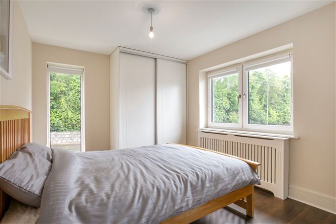 1 Seaview Gate, Shankill, Dublin 18