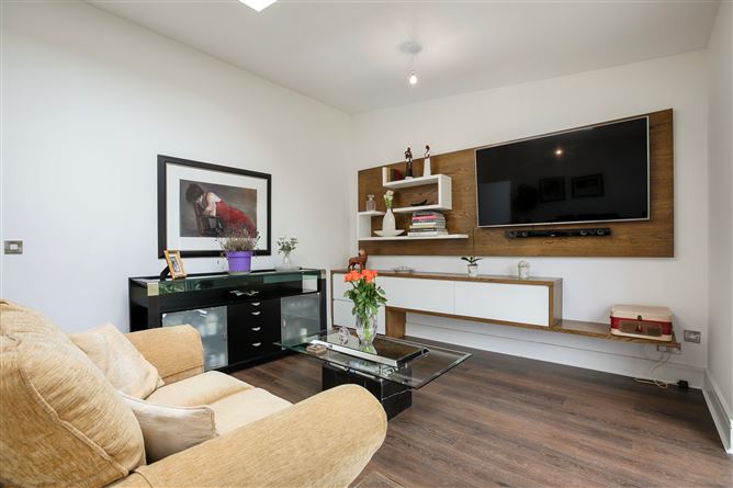 1 Seaview Gate, Shankill, Dublin 18