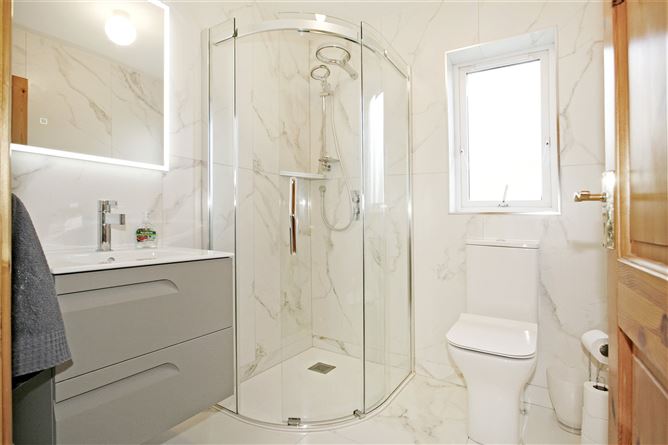 49 Cluain Alainn, Hurlers Cross, Shannon, Co. Clare