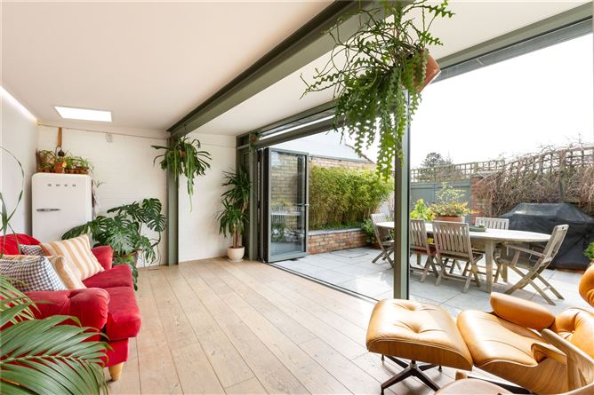 6 Prospect Terrace, Marine Drive, Sandymount, Dublin 4