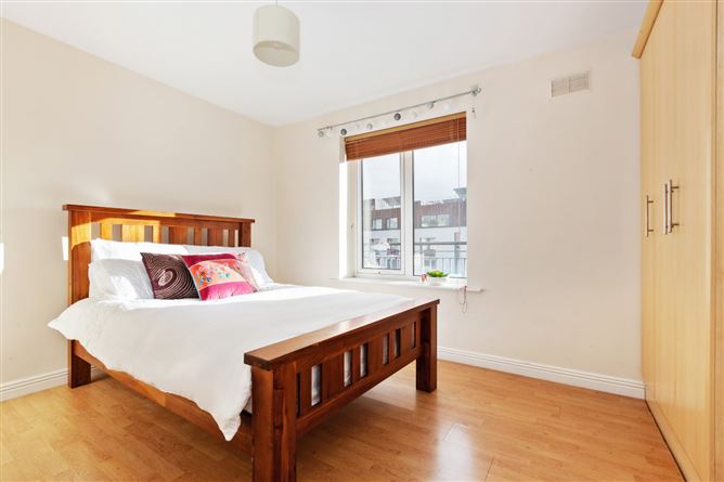 32 Temple Place, Grenville Street, Dublin 1