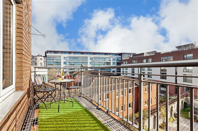 32 Temple Place, Grenville Street, Dublin 1