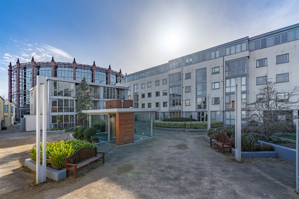 Apt. 104 The Clayton, The Gasworks, Grand Canal Dk, Dublin 4