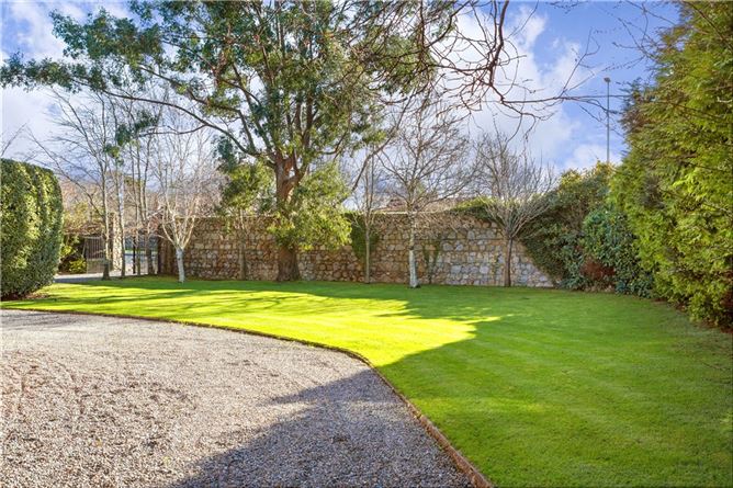 Lissadell, Leopardstown Road, Dublin 18