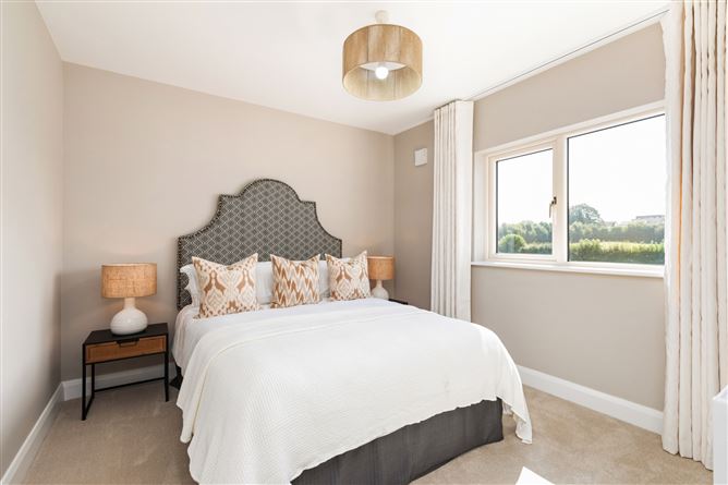 https://photos-a.propertyimages.ie/media/5/5/1/4837155/47078fb7-cf9d-4217-b27a-fa05c093bcab_l.jpg