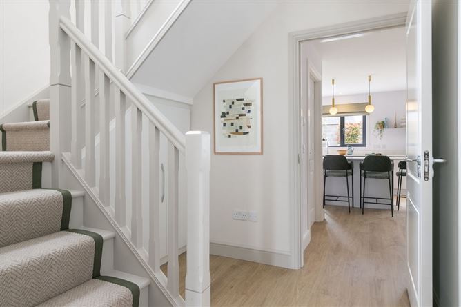 https://photos-a.propertyimages.ie/media/5/5/1/4910155/49d3b857-fa8e-456a-bfa5-be7944c36ab4_l.jpg