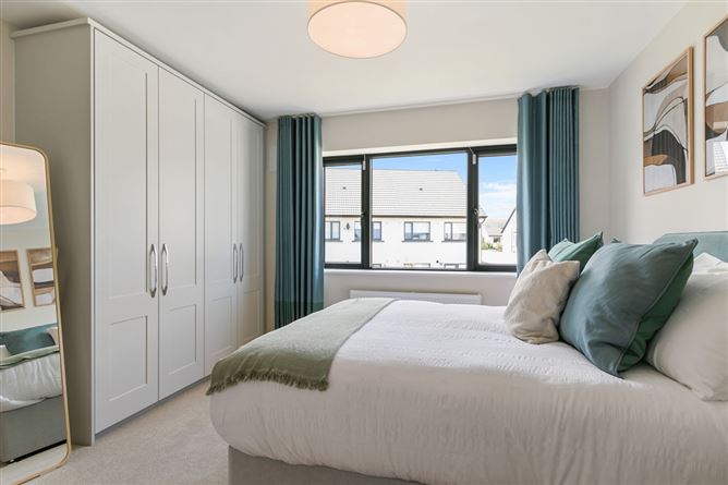https://photos-a.propertyimages.ie/media/5/5/1/4910155/49d3b857-fa8e-456a-bfa5-be7944c36ab4_l.jpg