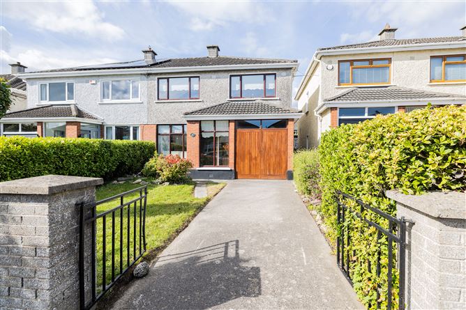 https://photos-a.propertyimages.ie/media/5/5/1/4958155/ce8b1c46-6aa6-4208-88ba-63d2303fc9b1_l.jpg