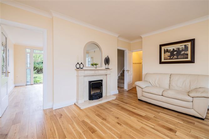 https://photos-a.propertyimages.ie/media/5/5/1/4958155/ce8b1c46-6aa6-4208-88ba-63d2303fc9b1_l.jpg
