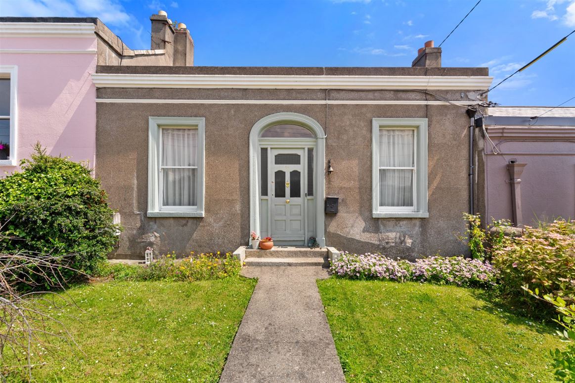 68a Albert Road Lower, Sandycove, Co. Dublin