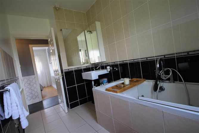 31 Deerpark Court, Blessington, Wicklow