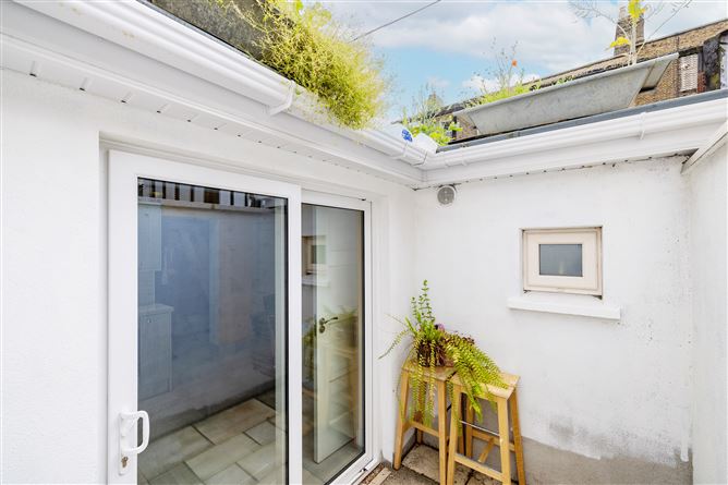 24 Sherrard Avenue, North Circular Road, Dublin 1