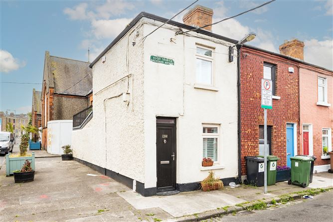 24 Sherrard Avenue, North Circular Road, Dublin 1