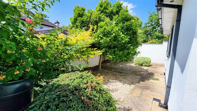 Saint Anthony's, 17 Beaumont Avenue, Blackrock Road, , Ballintemple, Cork