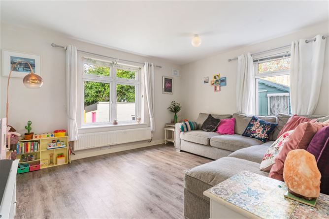 23 Mountain View Park, Rathfarnham, Dublin 14