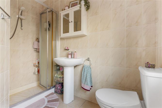 23 Mountain View Park, Rathfarnham, Dublin 14