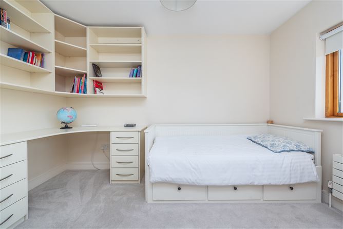 11 Maple Walk, Oldtown Demesne, Naas, Co. Kildare