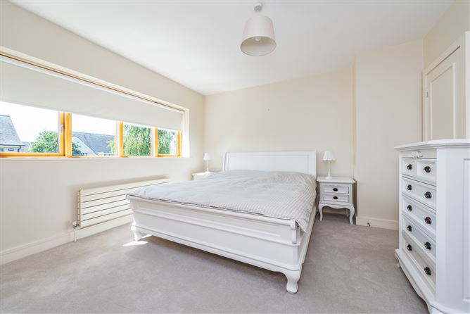 11 Maple Walk, Oldtown Demesne, Naas, Co. Kildare