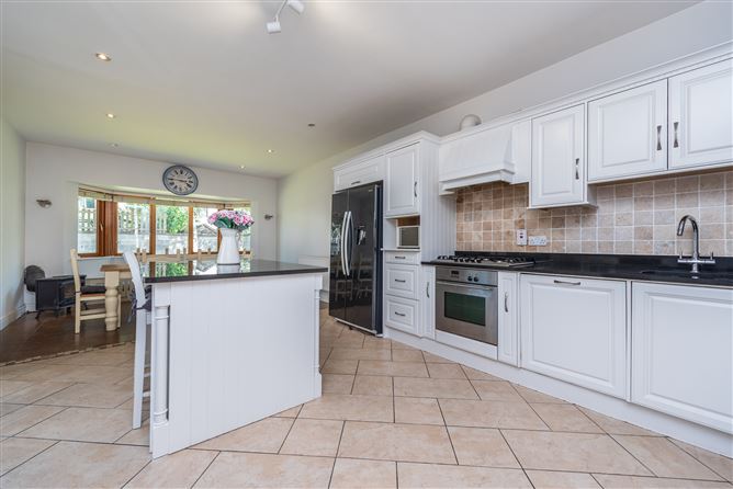 11 Maple Walk, Oldtown Demesne, Naas, Co. Kildare