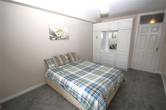 3 Railway Court, Letterkenny, Donegal