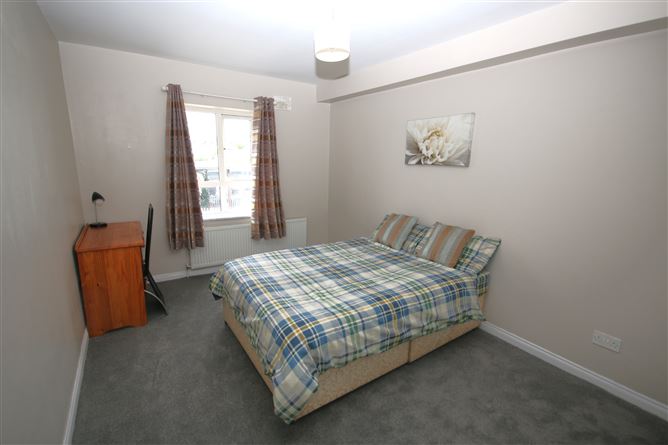3 Railway Court, Letterkenny, Donegal