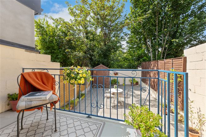 12 Millmount Terrace, Dundrum, Dublin 14