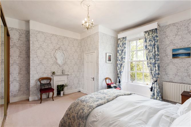 6 Vergemount Hall, Clonskeagh Road, Dublin 6