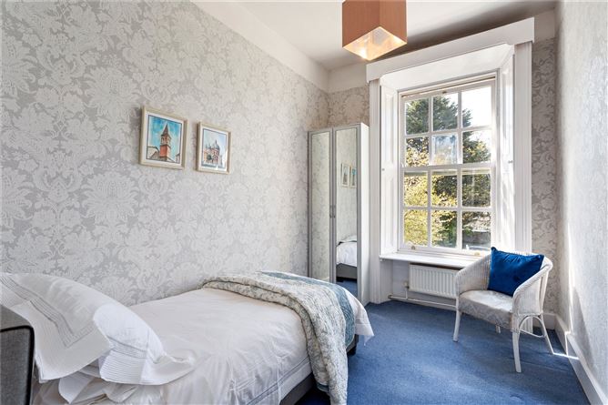 6 Vergemount Hall, Clonskeagh Road, Dublin 6