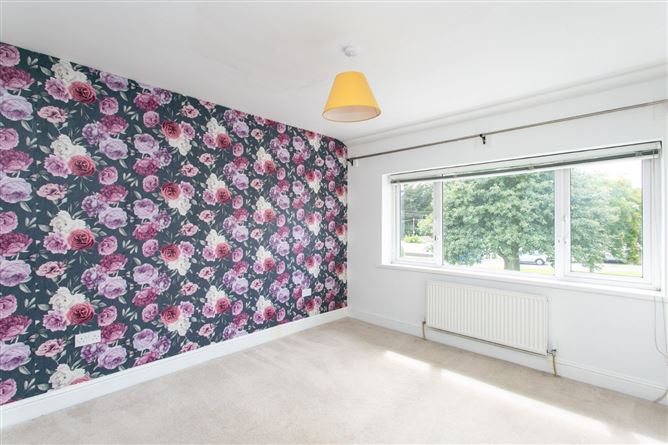 42 St Brigid's Park, Foxrock, Dublin 18