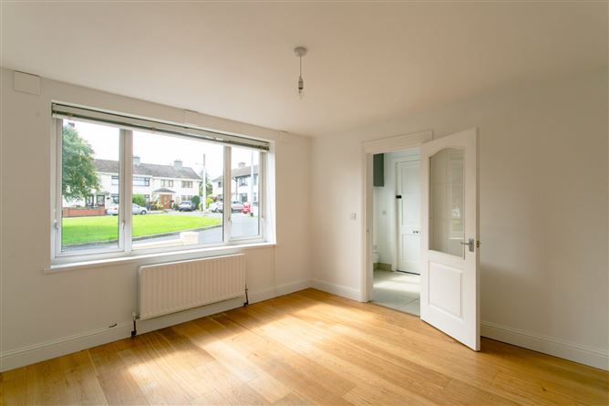 42 St Brigid's Park, Foxrock, Dublin 18