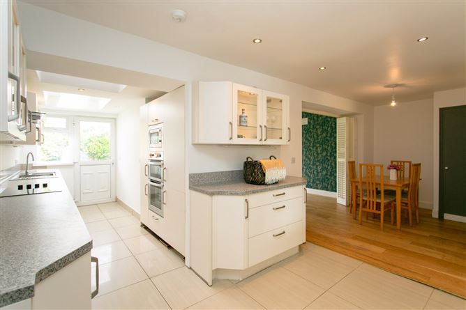 42 St Brigid's Park, Foxrock, Dublin 18