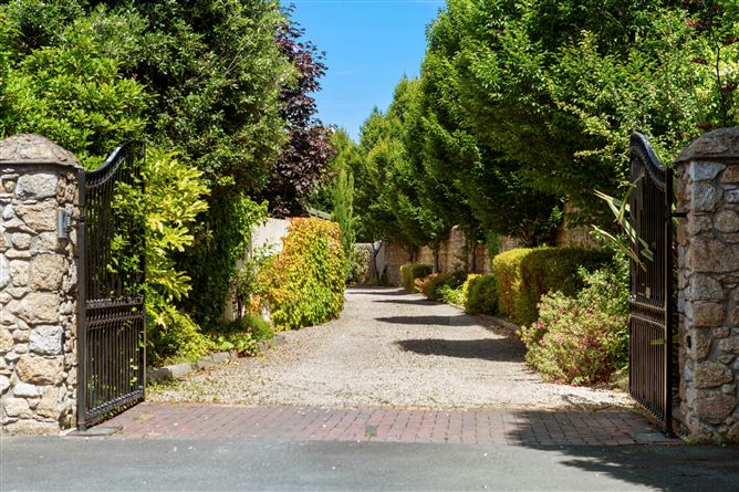 1 The Beeches, Holywell, Goatstown, Dublin 14
