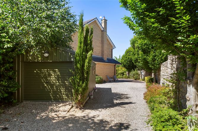 1 The Beeches, Holywell, Goatstown, Dublin 14