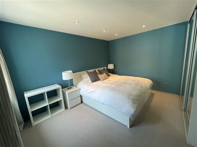 Bright and spacious luxury house in Dublin City centre,Vacation Rental in Dublin, Ireland
